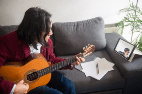 cours de guitare en ligne chez unizic