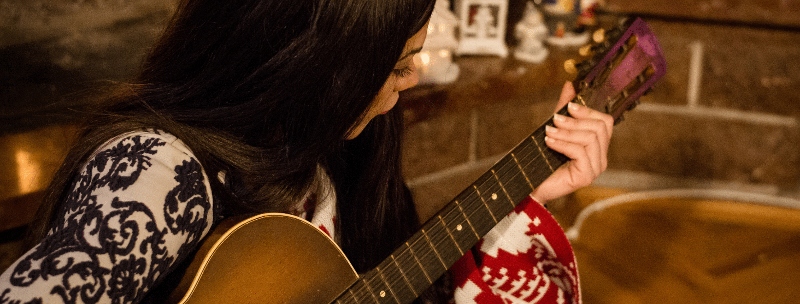 chansons de Noël à la guitare unizic cours en ligne