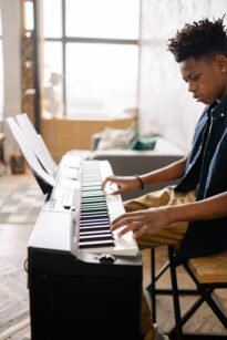 unizic cours en ligne pas d'âge pour commencer le piano