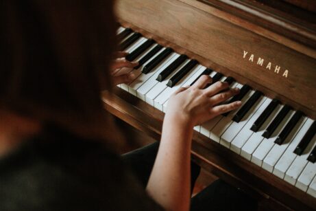 Yahama ou steinway cours de piano en ligne unizic